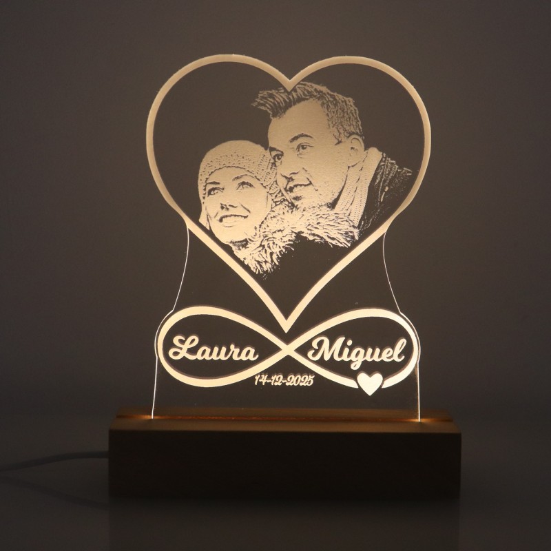 Lámpara LED personalizada madera - CORAZÓN E INFINITO